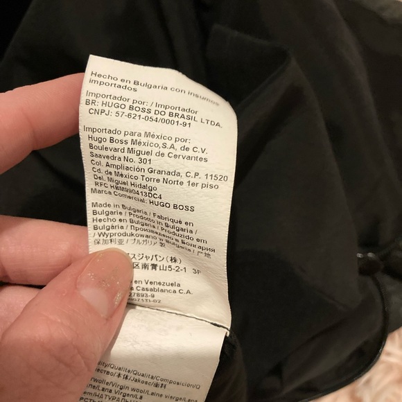 Like New Hugo Boss Pencil Skirt - Picture 11 of 12